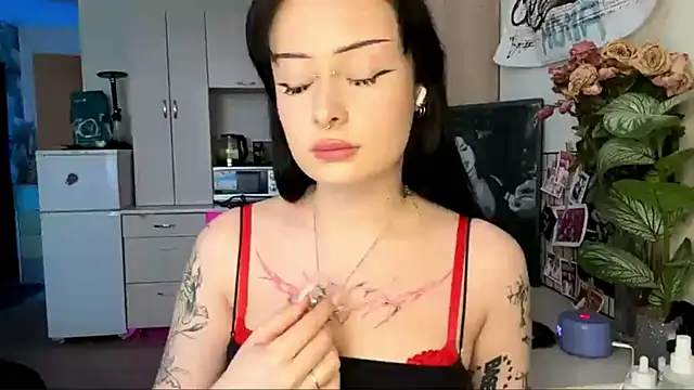 annicefeel online show from February 25, 2:05 pm