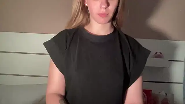 petiteetoile online show from April 11, 4:55 pm