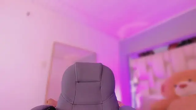 AishaKassandra online show from April 16, 12:06 pm