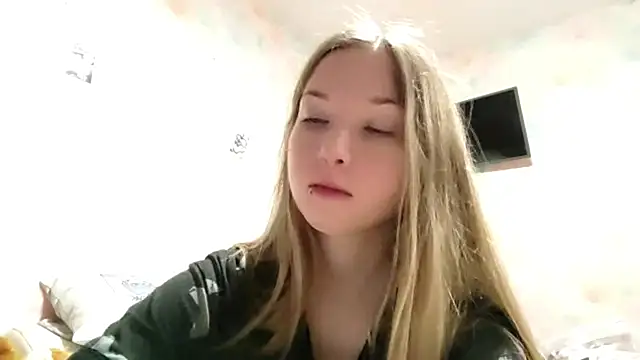 Snapshot of TiaBIanks chatting on February 20, 1:33 pm TiaBIanks online show from February 20, 1:33 pm