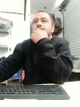 OMARMEX1 online show from April 13, 2:22 pm