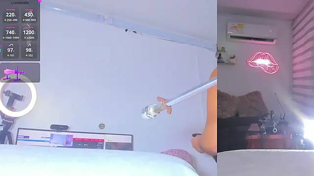 lana  kane   online show from March 12, 9:15 am