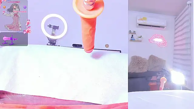 lana  kane   online show from April 11, 9:24 am