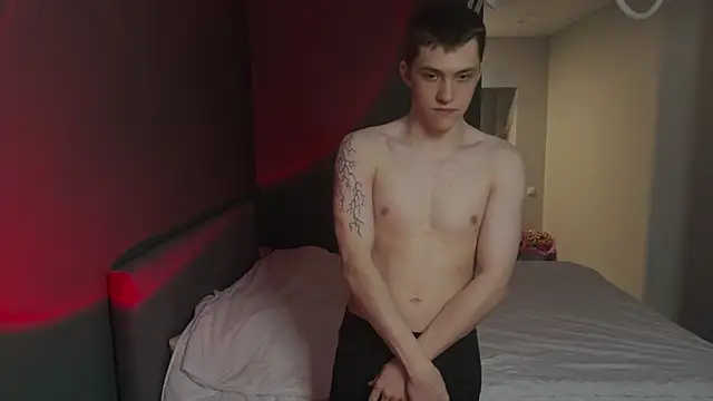 cronck52 online show from February 18, 10:17 pm