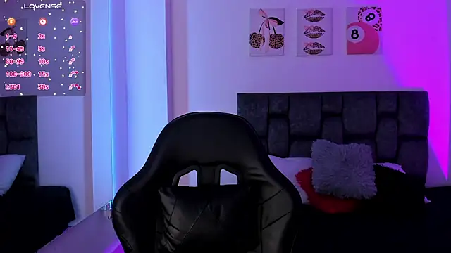 Madison Rosee online show from April 4, 1:26 am