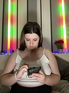 Snapshot of lipsi_vikki chatting on February 7, 7:39 pm lipsi vikki online show from February 7, 7:39 pm