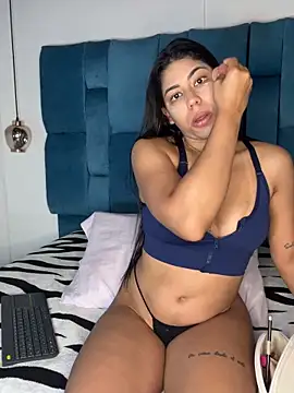 Snapshot of venezolana__caro chatting on February 12, 12:11 pm venezolana caro online show from February 12, 12:11 pm