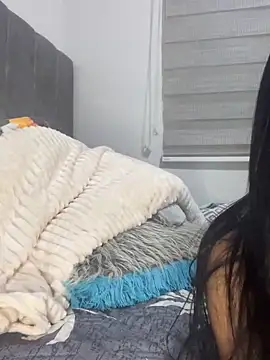 Snapshot of venezolana__caro chatting on February 14, 1:35 am venezolana caro online show from February 14, 1:35 am