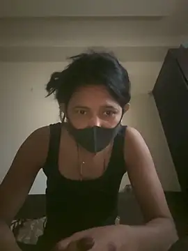 raavigirl online show from February 16, 7:37 am