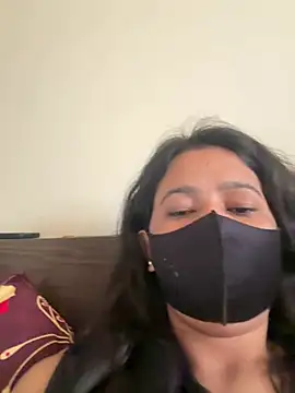 raavigirl online show from March 21, 2:49 am