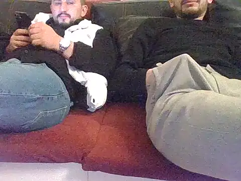 demetlara online show from April 25, 7:22 pm