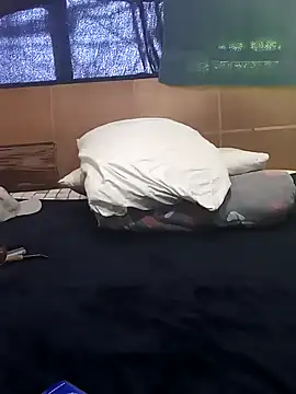 Snapshot of baby_22cm chatting on February 20, 1:44 pm baby 22cm online show from February 20, 1:44 pm