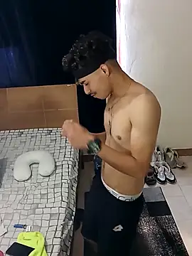 Snapshot of baby_22cm chatting on February 28, 2:07 pm baby 22cm online show from February 28, 2:07 pm