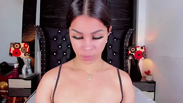 Snapshot of Makeyla_Fox_ chatting on February 28, 12:39 pm Makeyla Fox online show from February 28, 12:39 pm