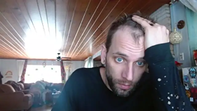 Snapshot of cguffey2284 chatting on February 13, 7:43 pm cguffey2284 online show from February 13, 7:43 pm