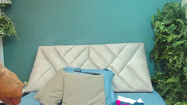 AmelieLux online show from March 20, 4:56 pm