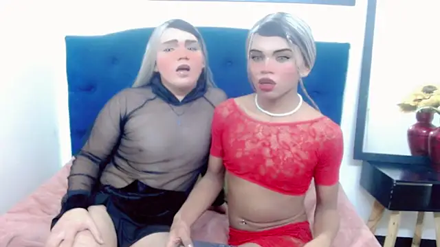 Snapshot of Cristal_and_noha chatting on February 18, 2:35 pm Cristal and noha online show from February 18, 2:35 pm