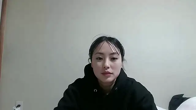 yuri-japan online show from March 2, 4:25 am