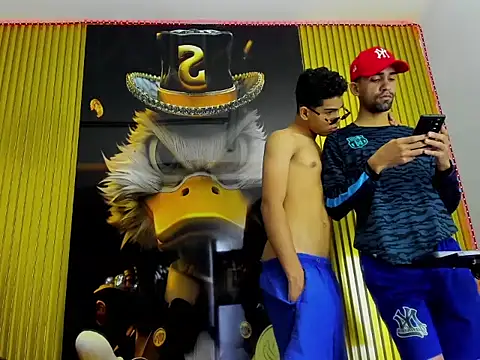 Snapshot of couplehot_sex_ chatting on February 14, 7:32 pm couplehot sex online show from February 14, 7:32 pm