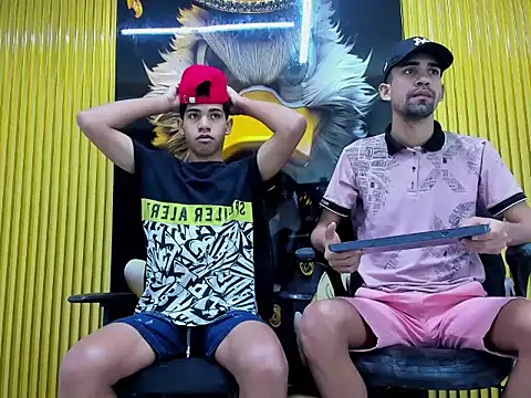 Snapshot of couplehot_sex_ chatting on February 20, 6:30 pm couplehot sex online show from February 20, 6:30 pm