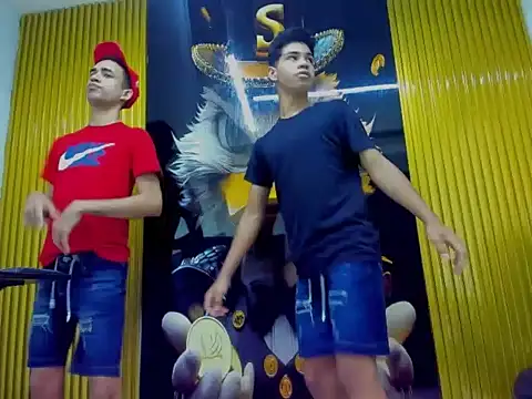 Snapshot of couplehot_sex_ chatting on February 22, 7:45 pm couplehot sex online show from February 22, 7:45 pm