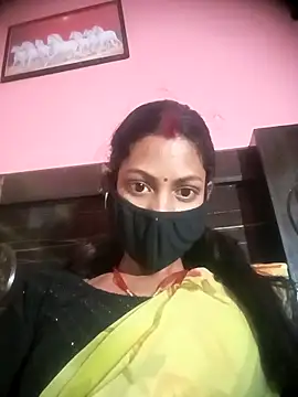 Snapshot of BIG_QWEEN_NO1 chatting on February 14, 6:10 am BIG QWEEN NO1 online show from February 14, 6:10 am