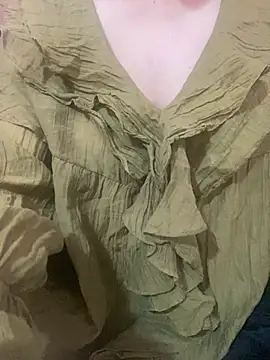 Snapshot of hamoi11 chatting on March 2, 7:37 am hamoi11 online show from March 2, 7:37 am