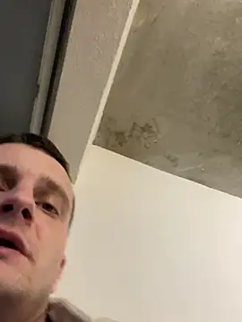 Snapshot of Boltlowq chatting on February 14, 4:15 pm Boltlowq online show from February 14, 4:15 pm