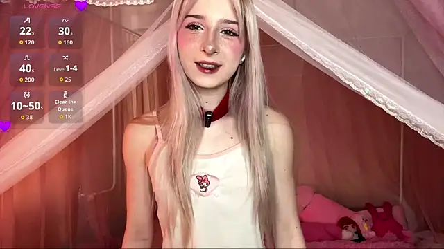 Snapshot of EvaQT chatting on February 22, 7:51 am EvaQT online show from February 22, 7:51 am