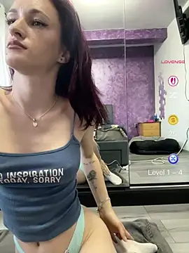 Snapshot of Roxyfoxyyy chatting on May 23, 5:39 pm Roxyfoxyyy online show from May 23, 5:39 pm