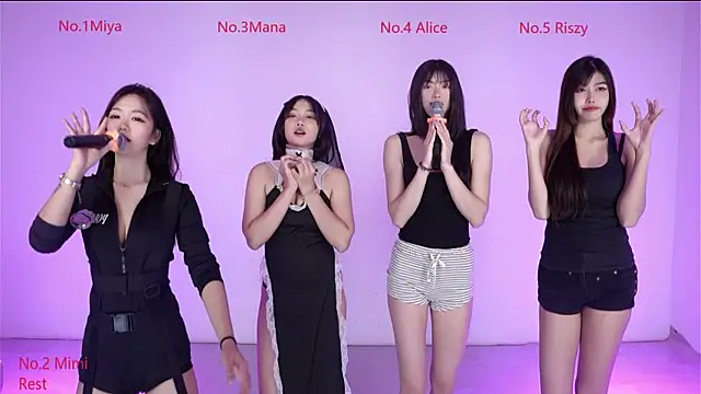 Snapshot of Velvet-girl chatting on February 23, 10:12 am Velvet-girl online show from February 23, 10:12 am