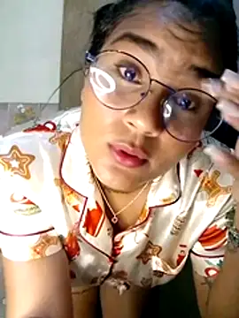 Zoe Renata online show from July 12, 3:19 am