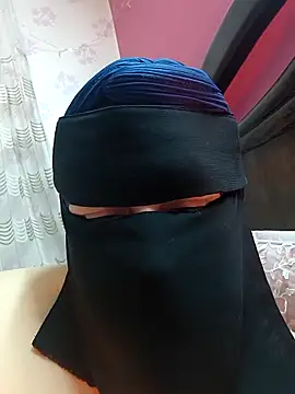 Warda Egy online show from March 3, 3:45 am