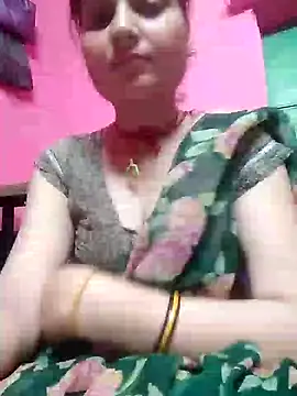Snapshot of Komal4050 chatting on June 15, 4:42 pm Komal4050 online show from June 15, 4:42 pm
