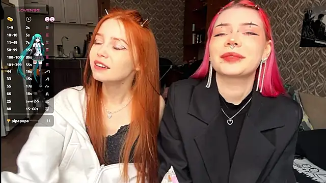 Snapshot of Veldenga chatting on February 13, 8:54 am Veldenga online show from February 13, 8:54 am