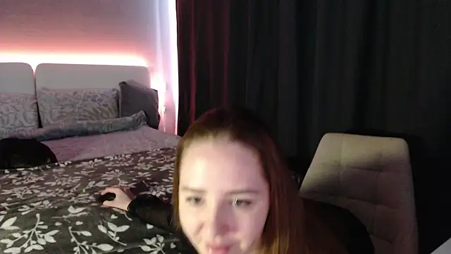 Snapshot of Reyleys chatting on February 26, 10:03 am Reyleys online show from February 26, 10:03 am