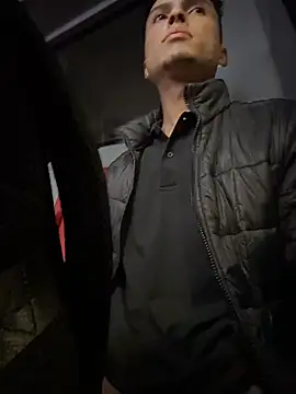 Snapshot of Eros_lee chatting on February 16, 3:24 am Eros lee online show from February 16, 3:24 am