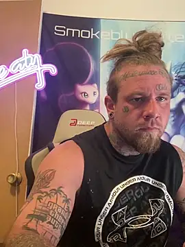 Smokebluntafterblunt online show from May 30, 10:23 am