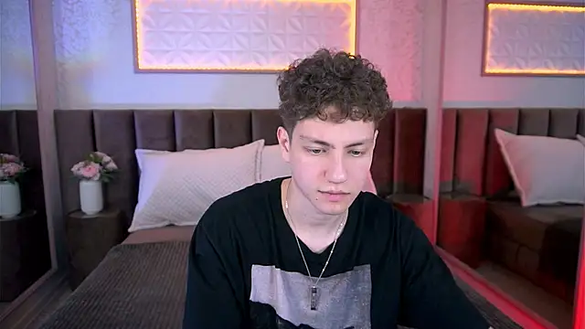 StefanBev online show from February 7, 8:45 pm