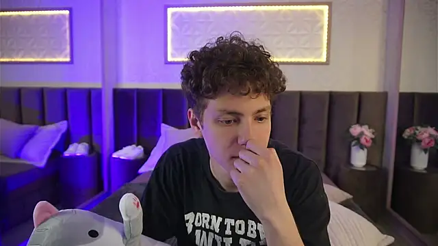 StefanBev online show from April 21, 1:42 am