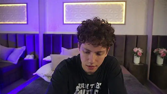 StefanBev online show from April 21, 2:51 am