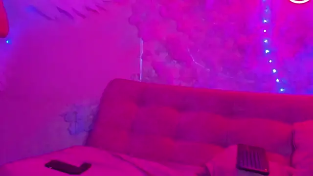 Snapshot of sophia_storm01 chatting on February 13, 1:40 pm sophia storm01 online show from February 13, 1:40 pm