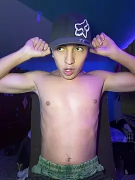 Snapshot of dirtydickkk chatting on February 26, 2:43 am dirtydickkk online show from February 26, 2:43 am