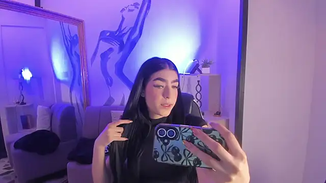 Snapshot of lorraineHunter chatting on February 10, 1:04 pm lorraineHunter online show from February 10, 1:04 pm