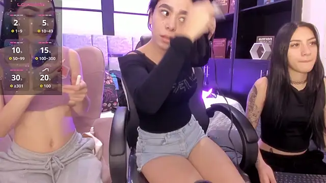 Snapshot of lorraineHunter chatting on February 14, 12:35 pm lorraineHunter online show from February 14, 12:35 pm