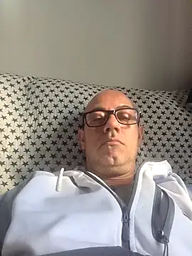 Snapshot of pareja47 chatting on April 24, 8:17 am pareja47 online show from April 24, 8:17 am