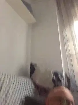 Snapshot of pareja47 chatting on June 2, 8:27 am pareja47 online show from June 2, 8:27 am