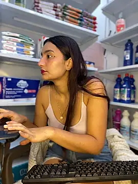 -BabyLuna online show from March 31, 12:27 pm