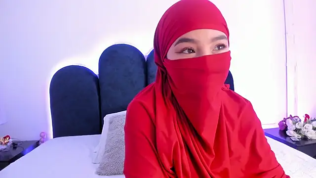 Snapshot of Yaasmin_ chatting on February 9, 7:07 pm Yaasmin online show from February 9, 7:07 pm