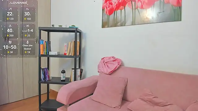 Snapshot of Kitty_f00x chatting on June 19, 5:28 pm Kitty f00x online show from June 19, 5:28 pm